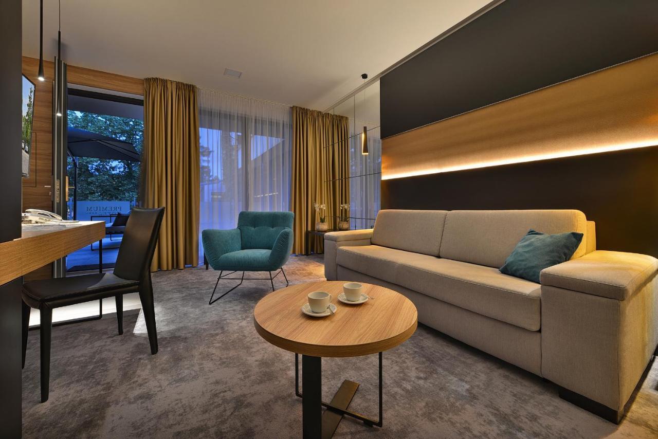 Premium Wellness & Wine Hotel 兹诺伊莫 外观 照片