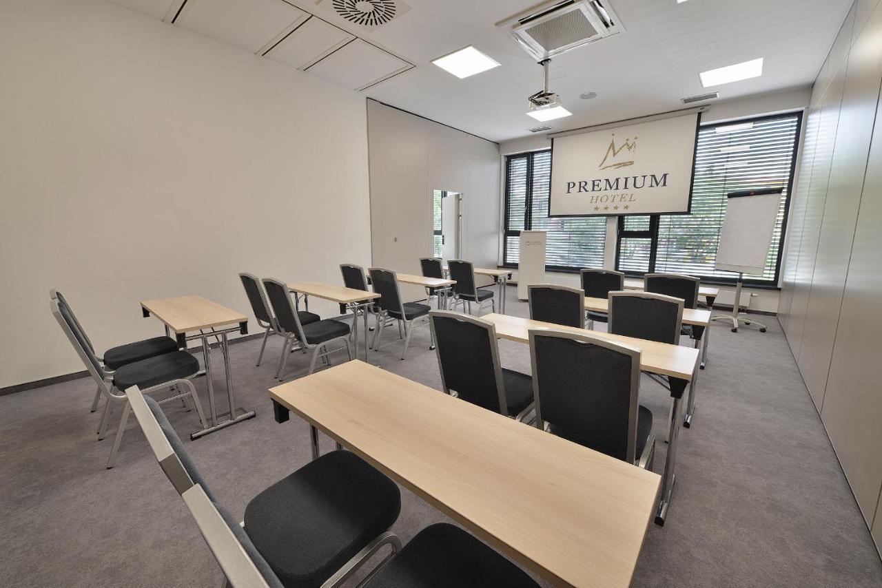 Premium Wellness & Wine Hotel 兹诺伊莫 外观 照片