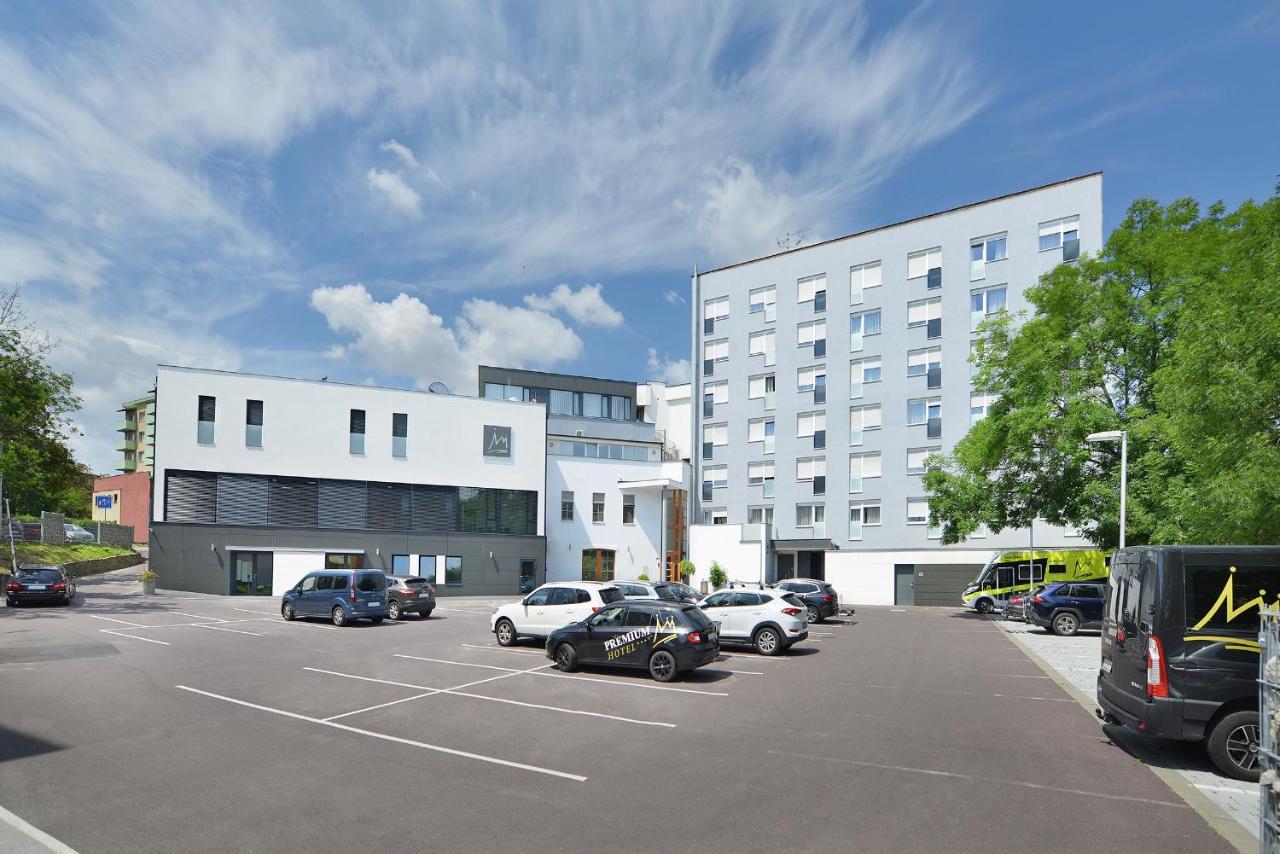 Premium Wellness & Wine Hotel 兹诺伊莫 外观 照片