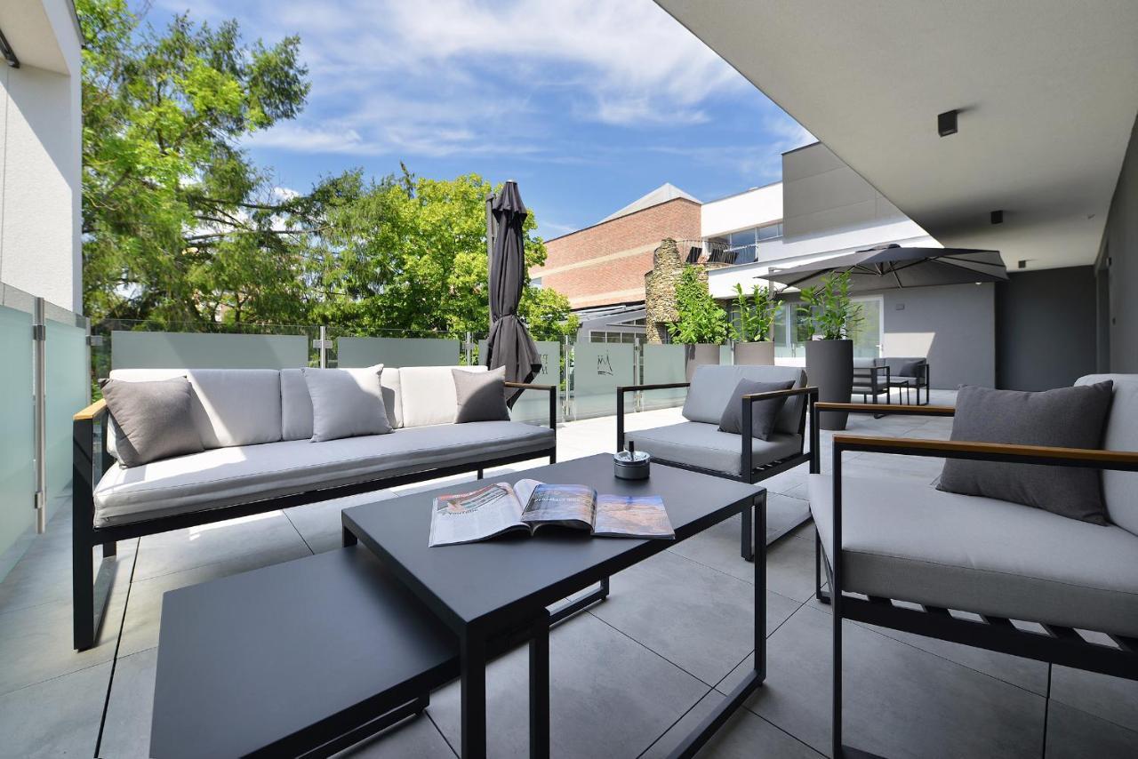 Premium Wellness & Wine Hotel 兹诺伊莫 外观 照片