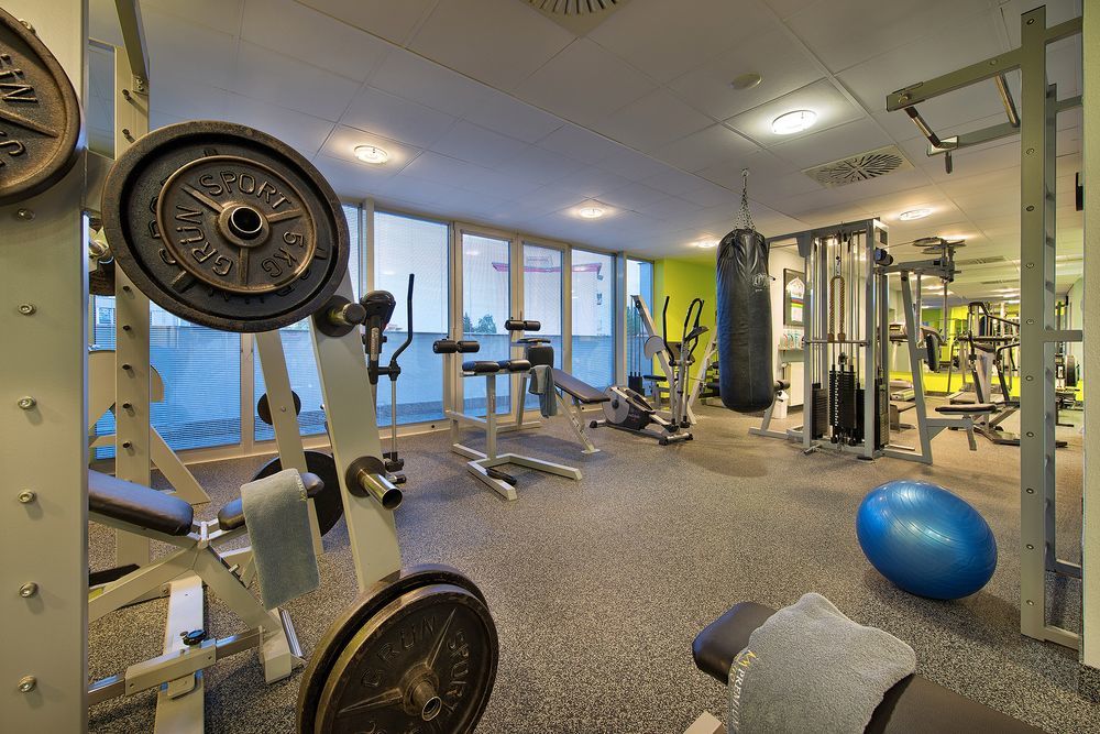 Premium Wellness & Wine Hotel 兹诺伊莫 外观 照片