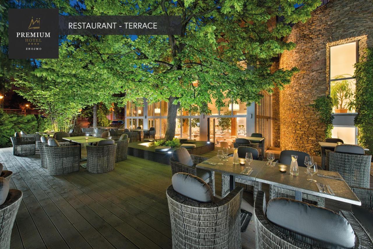 Premium Wellness & Wine Hotel 兹诺伊莫 外观 照片