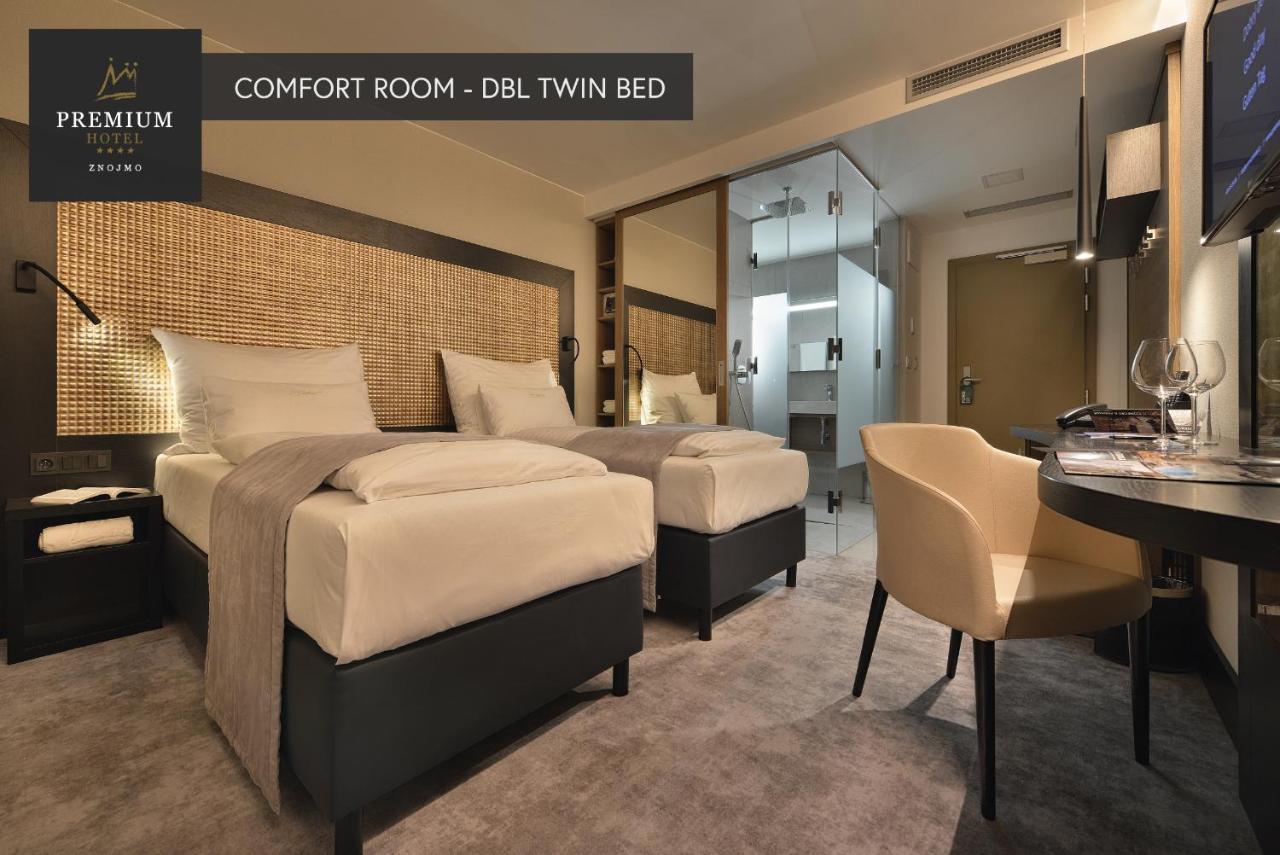 Premium Wellness & Wine Hotel 兹诺伊莫 外观 照片