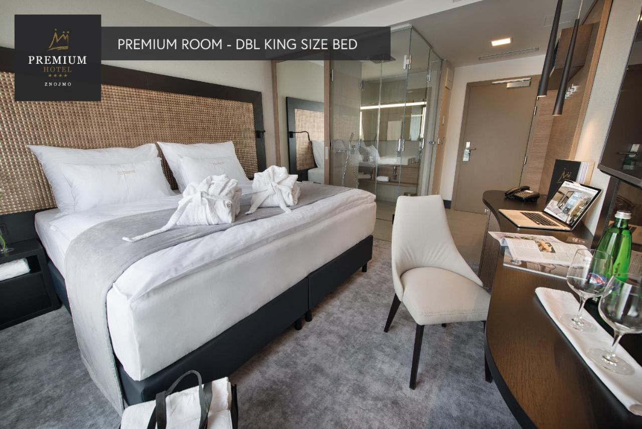 Premium Wellness & Wine Hotel 兹诺伊莫 外观 照片