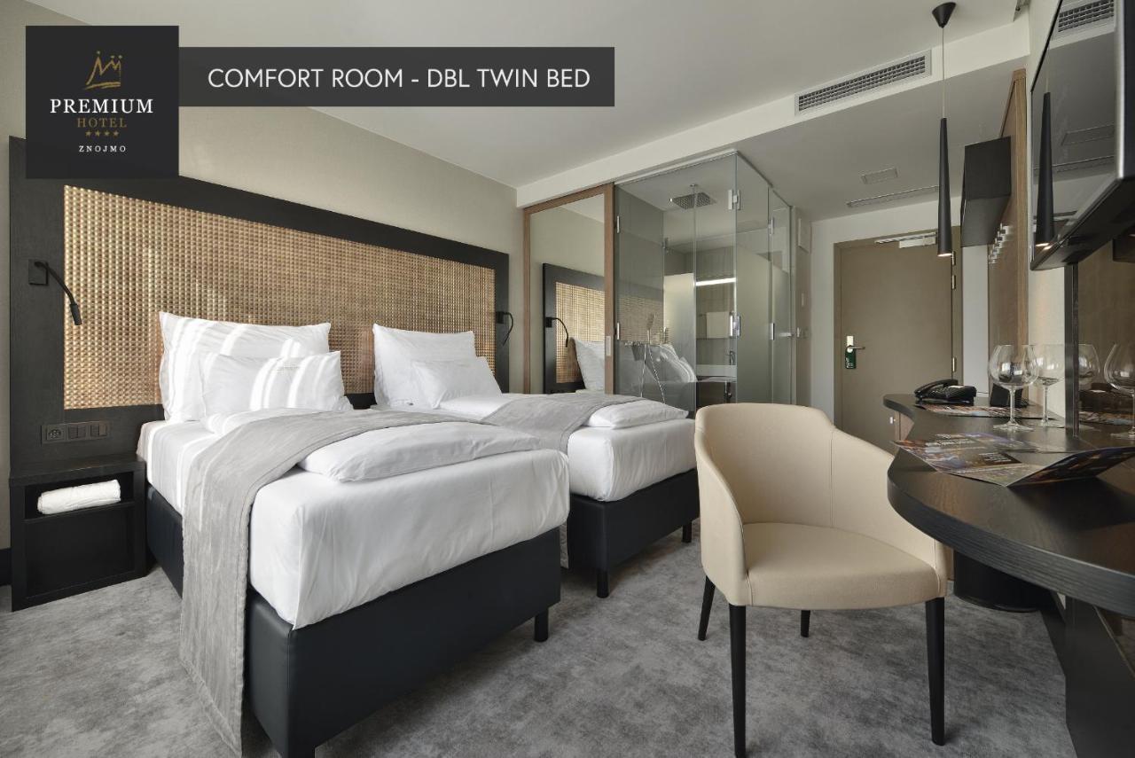 Premium Wellness & Wine Hotel 兹诺伊莫 外观 照片