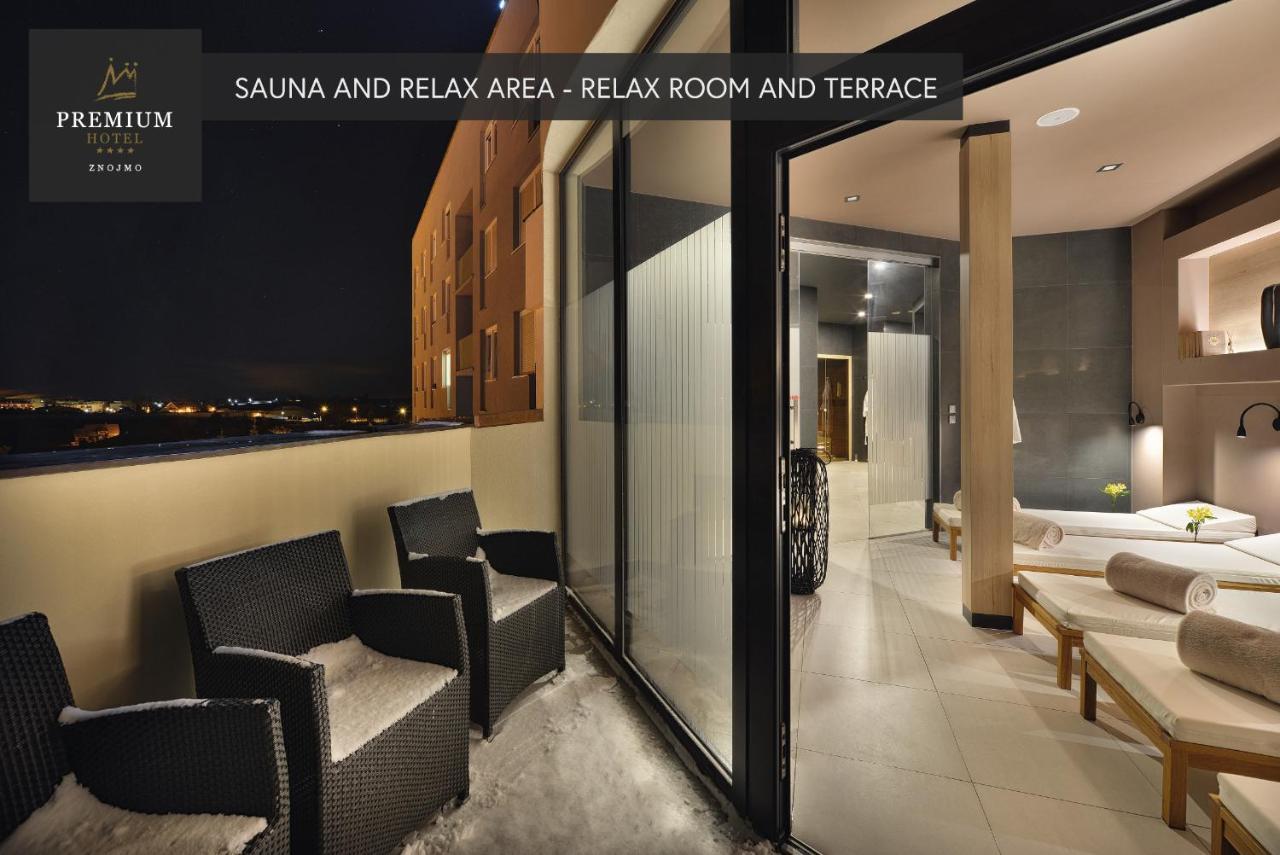 Premium Wellness & Wine Hotel 兹诺伊莫 外观 照片
