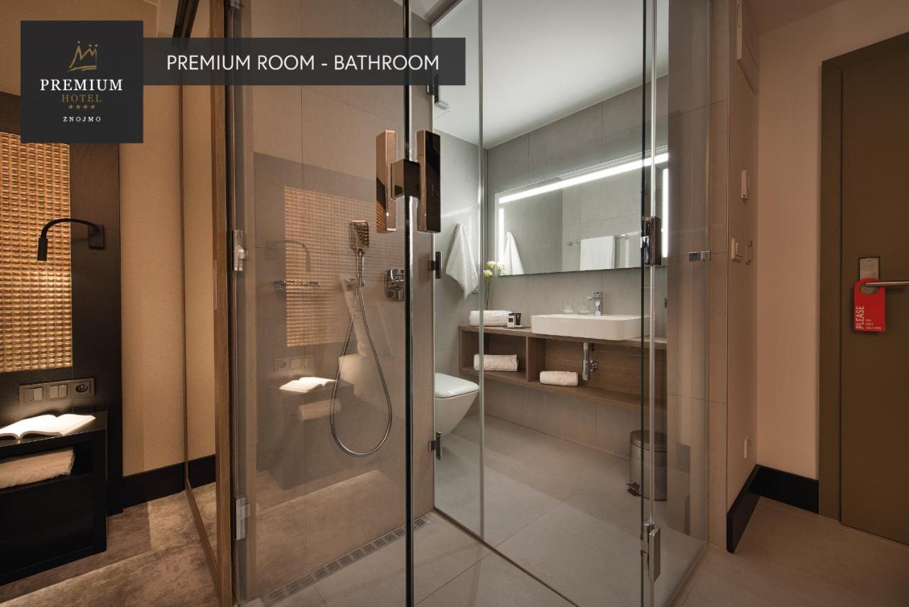 Premium Wellness & Wine Hotel 兹诺伊莫 外观 照片